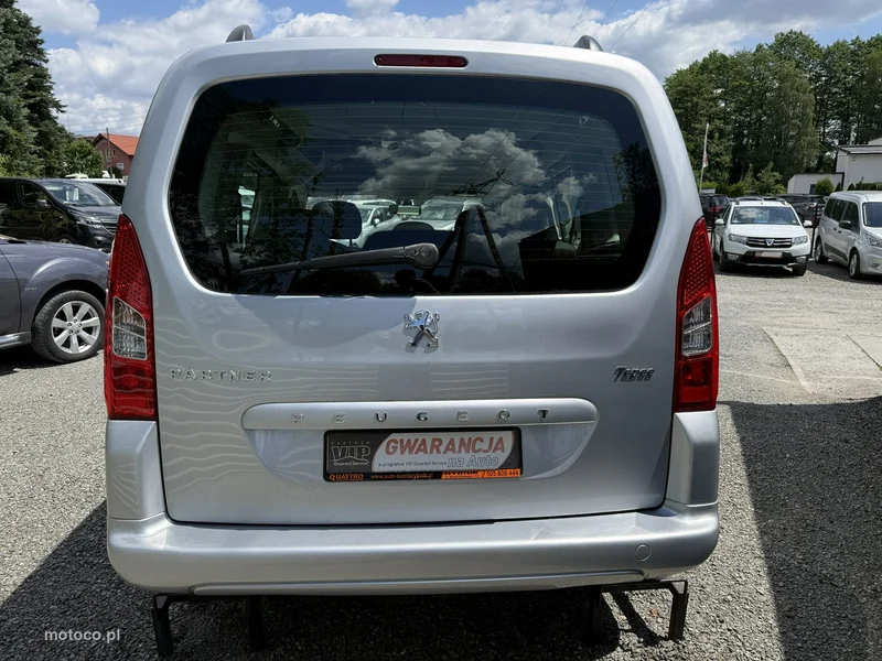 Peugeot Partner 8