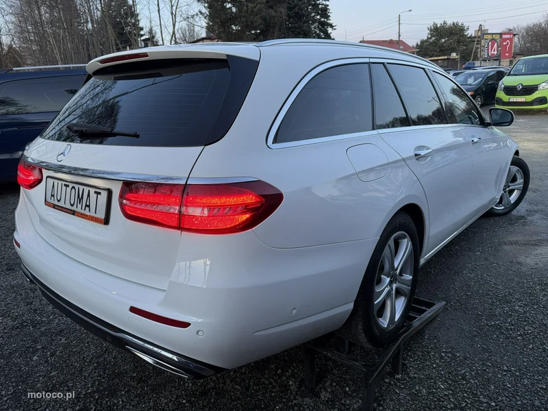 Mercedes-Benz Klasa E W213 E 200 5