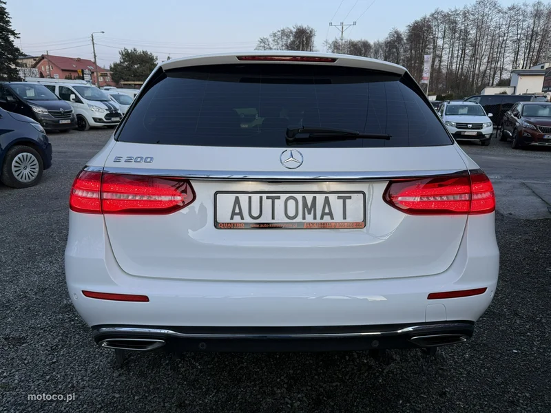 Mercedes-Benz Klasa E W213 E 200 8