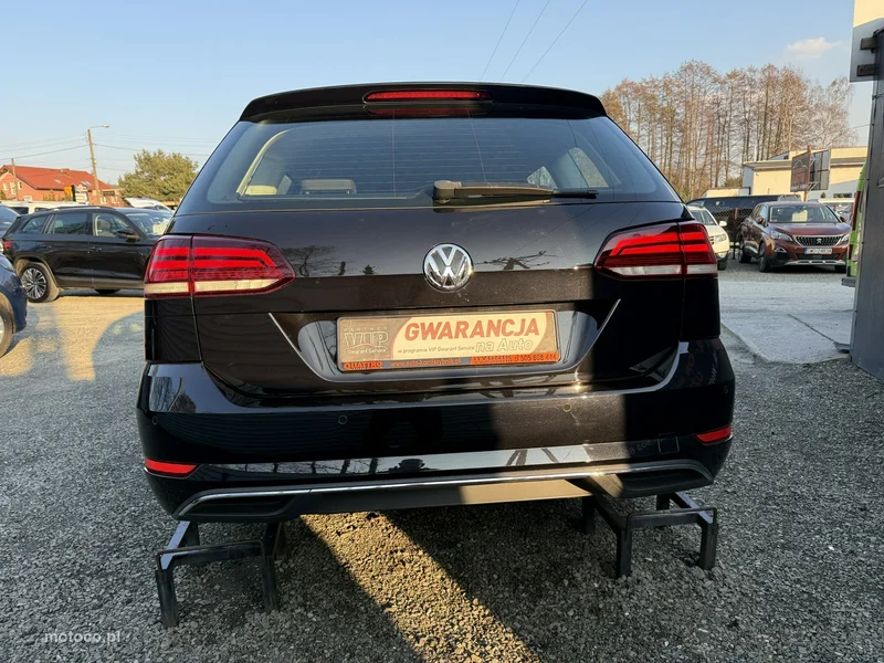 Volkswagen Golf VII 6