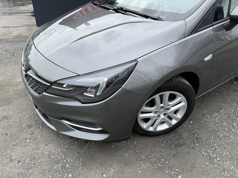 Opel Astra K 9