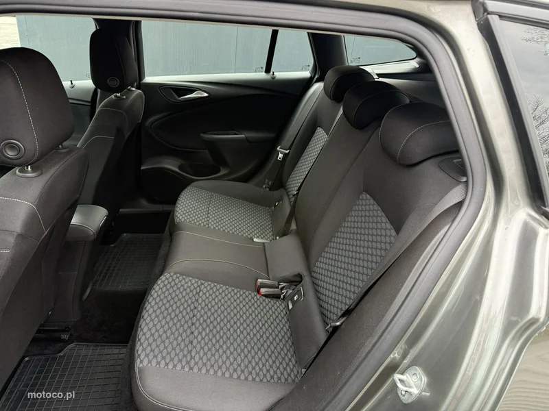 Opel Astra K 10
