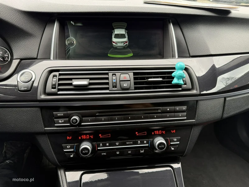 BMW Seria 5 F10 525 23