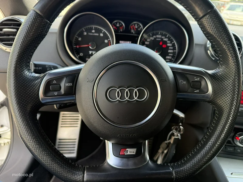 Audi TT 8J 24