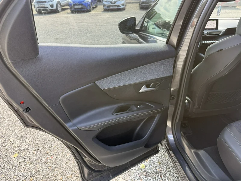 Peugeot 3008 10