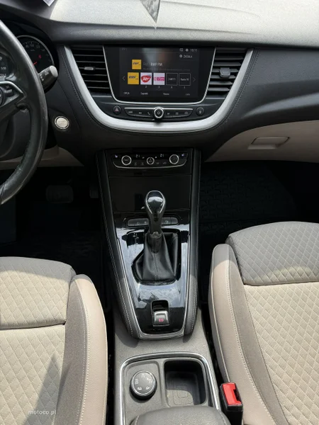 Opel Grandland X 24