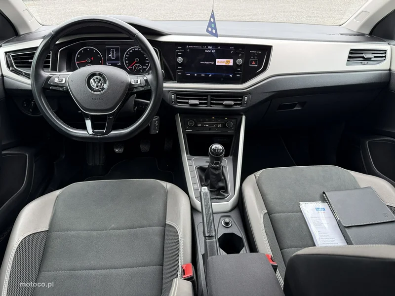 Volkswagen Polo VI AW 16