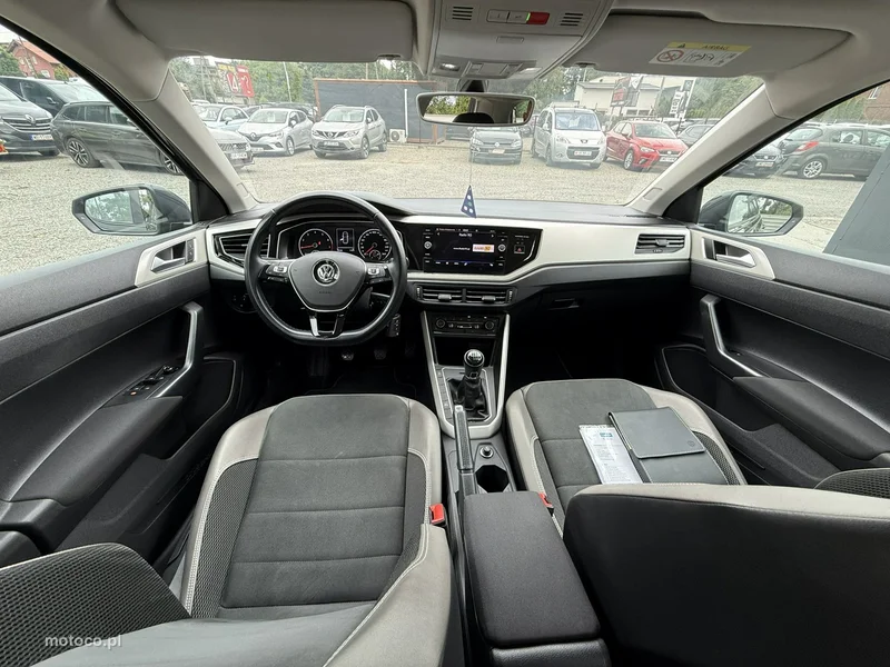 Volkswagen Polo VI AW 17