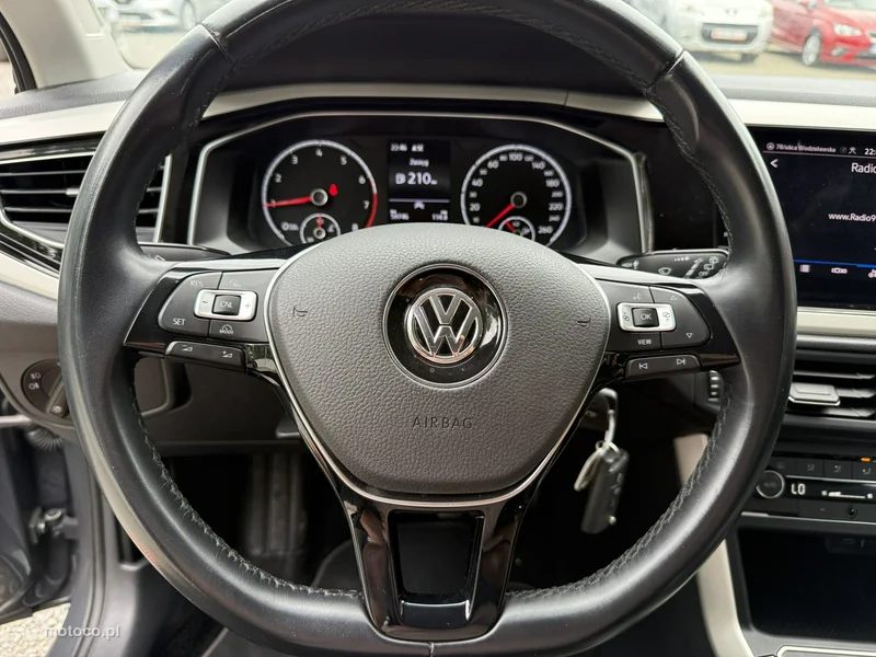 Volkswagen Polo VI AW 24