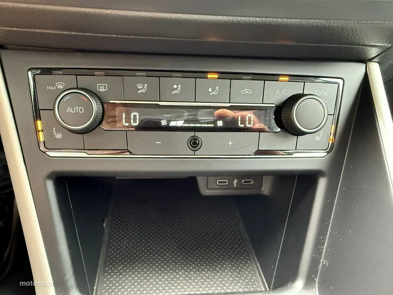 Volkswagen Polo VI AW 32