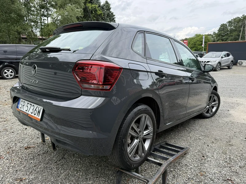 Volkswagen Polo VI AW 5