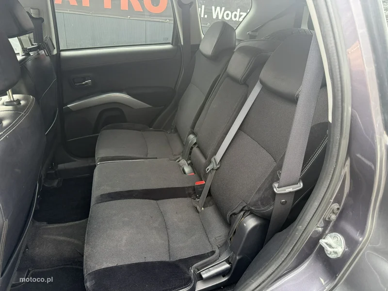Mitsubishi Outlander 11