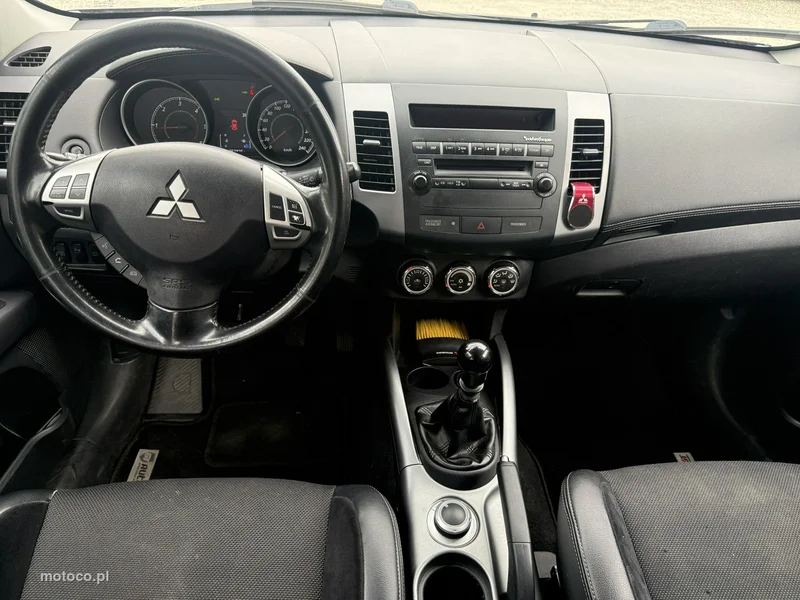Mitsubishi Outlander 13