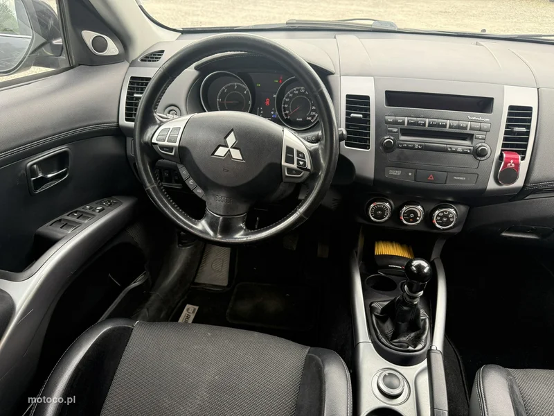 Mitsubishi Outlander 14