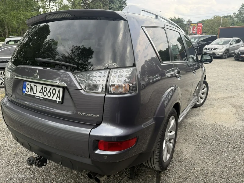 Mitsubishi Outlander 6