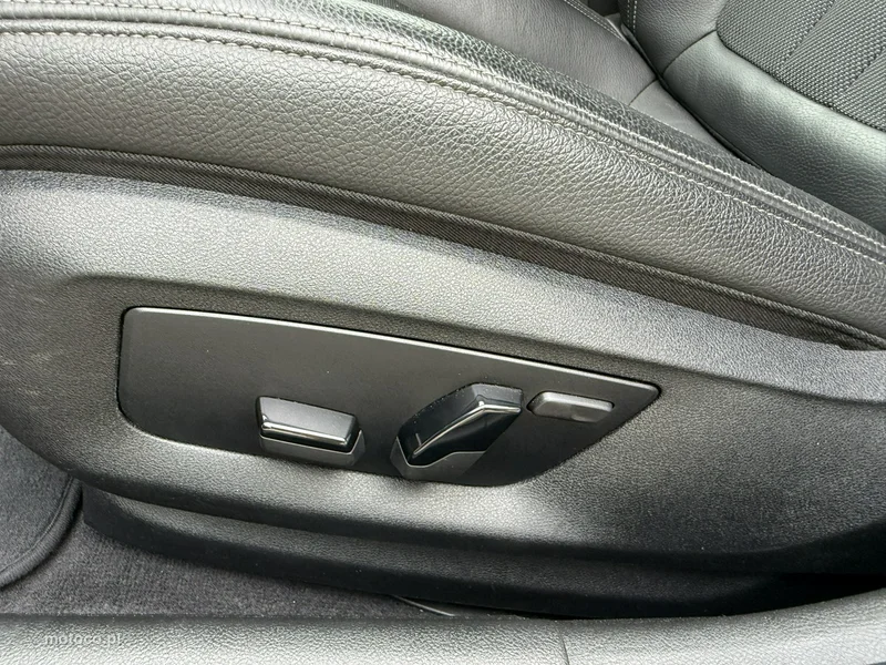 BMW Seria 5 G30 525 24
