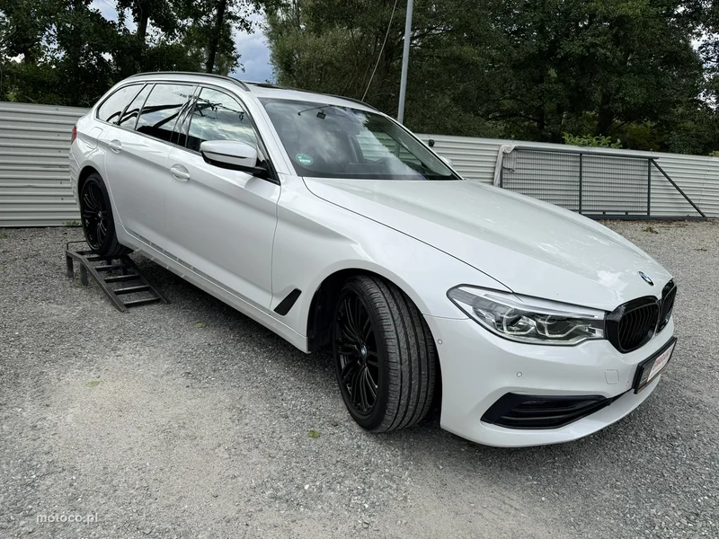 BMW Seria 5 G30 525 5