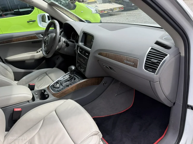 Audi Q5 8R 18