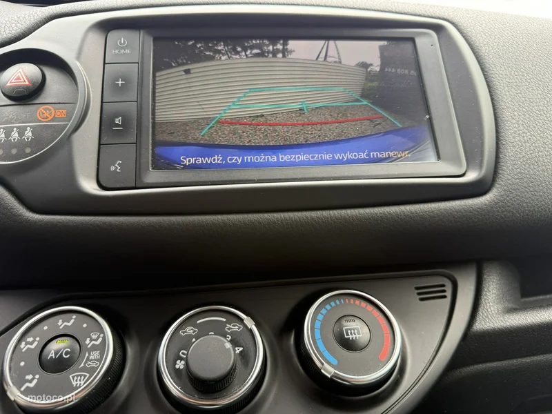 Toyota Yaris XP210 18