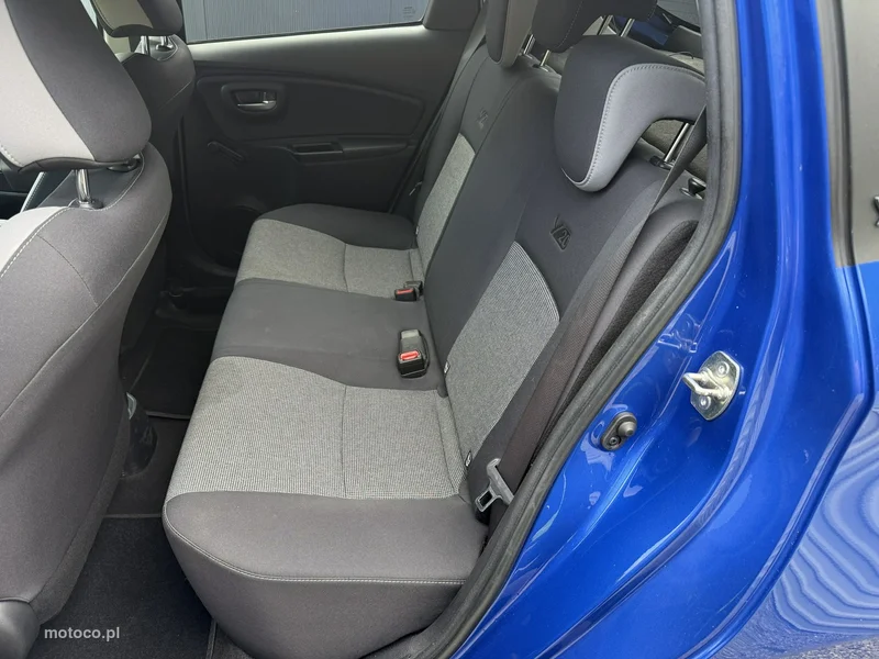 Toyota Yaris XP210 10