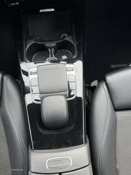 Mercedes-Benz Klasa A W177 A 180 14