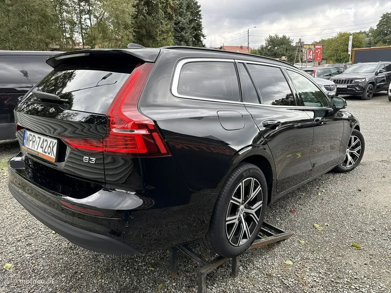 Volvo V60 4