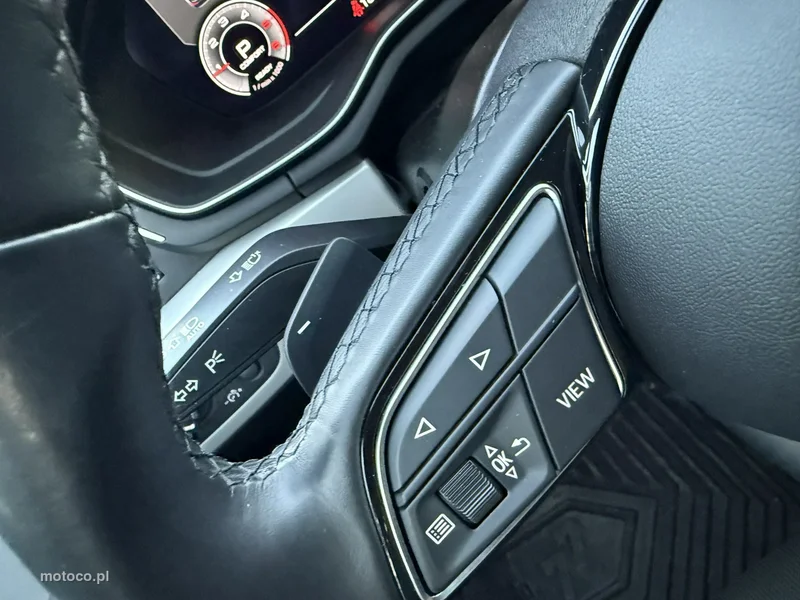 Audi A4 B9 13