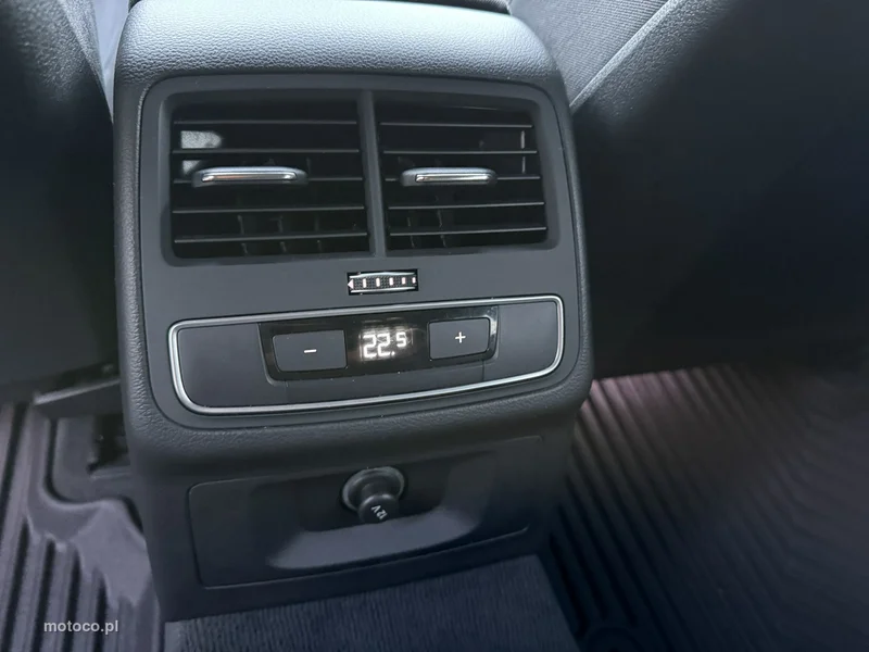 Audi A4 B9 16