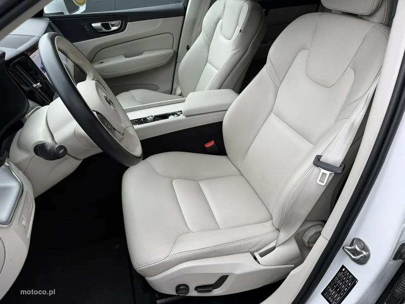 Volvo XC 60 17