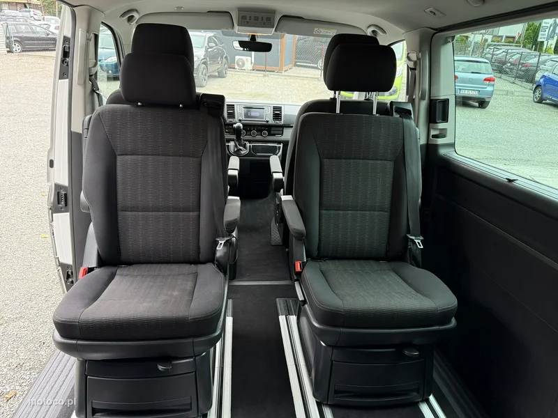 Volkswagen Multivan 18