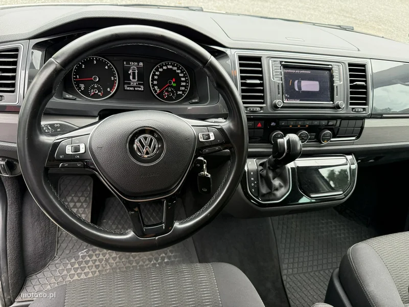 Volkswagen Multivan 25