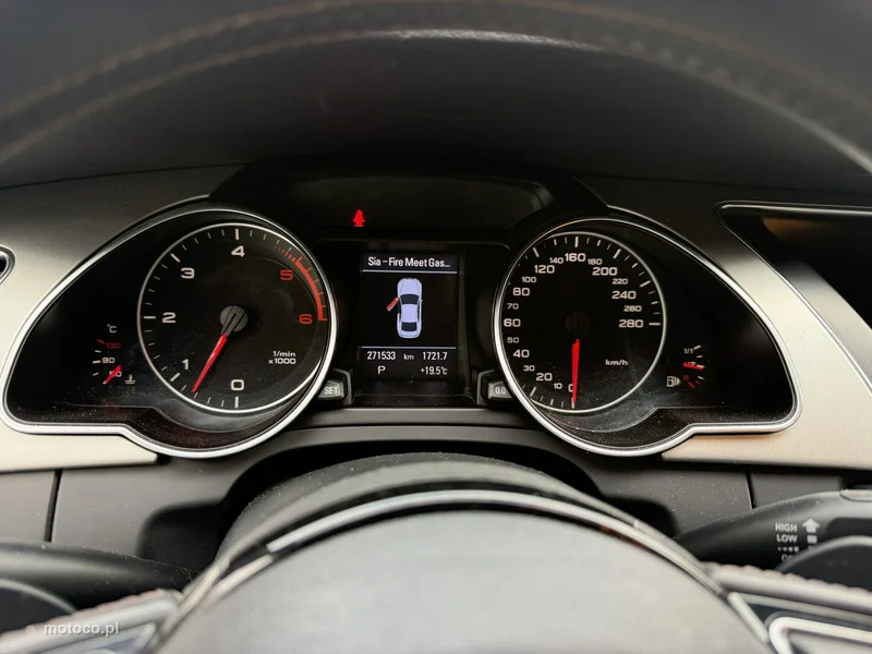 Audi A5 8T 15