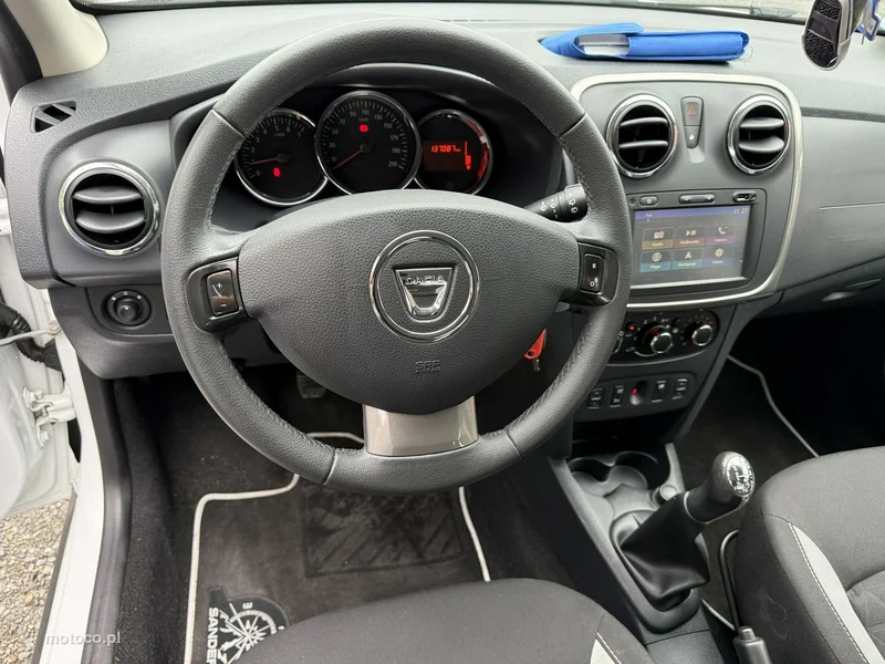 Dacia Sandero Stepway 15