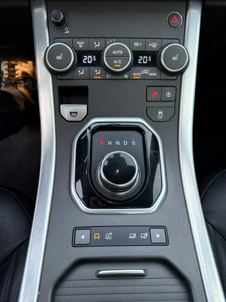 Land Rover Range Rover Evoque 29