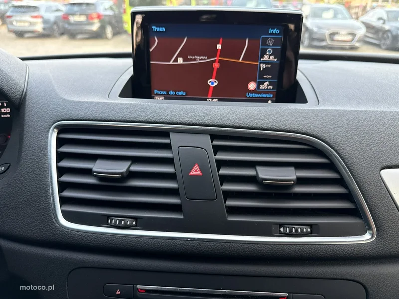 Audi Q3 8U 25