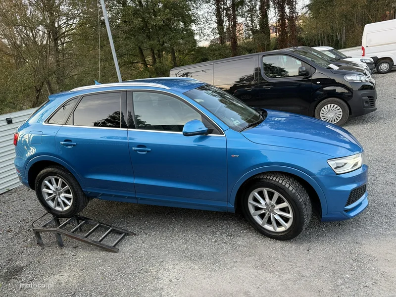 Audi Q3 8U 6