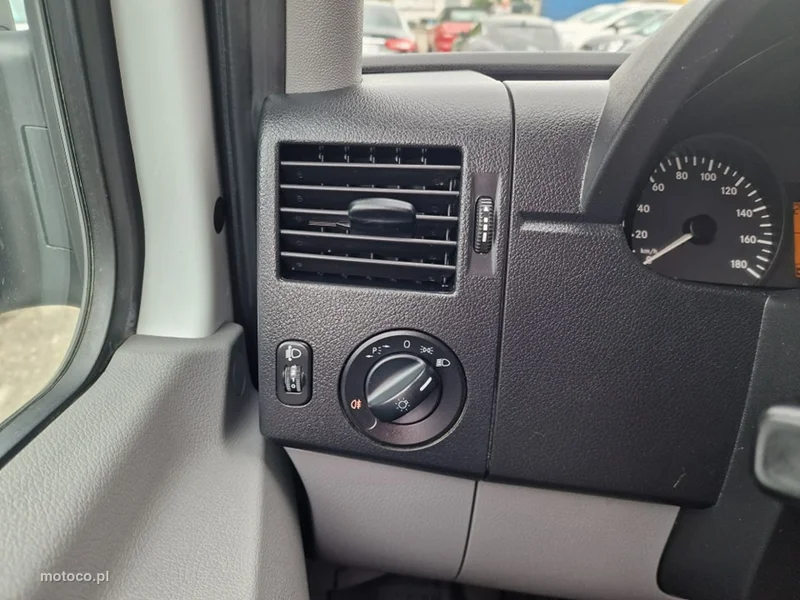 Mercedes-Benz Sprinter 8