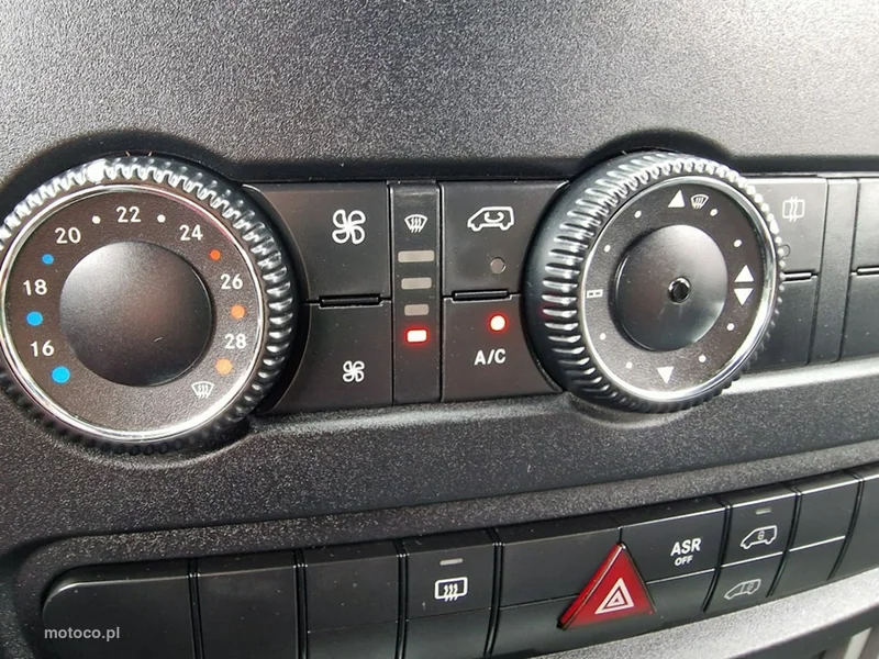 Mercedes-Benz Sprinter 16