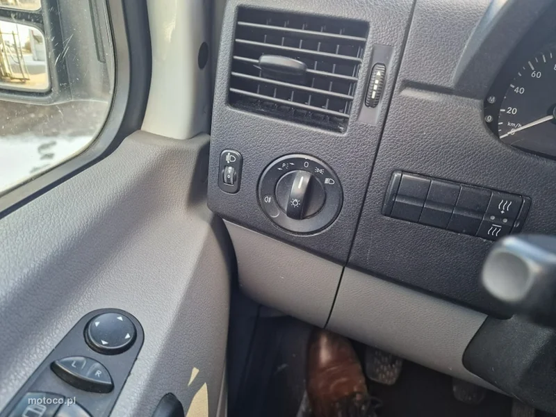Mercedes-Benz Sprinter 10