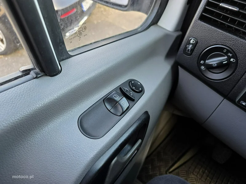 Mercedes-Benz Sprinter 10