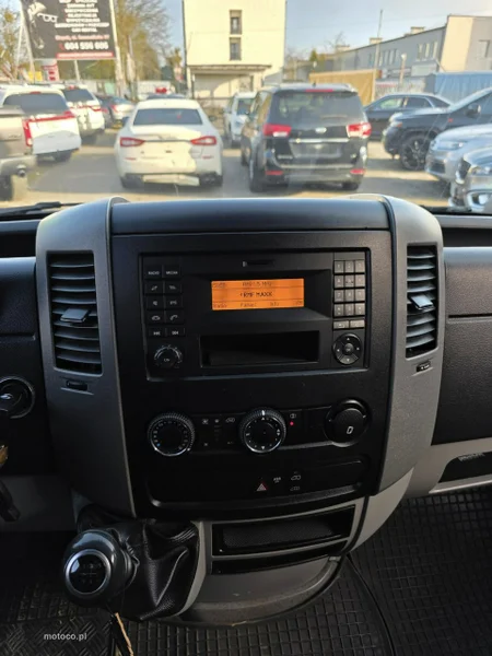 Mercedes-Benz Sprinter 16