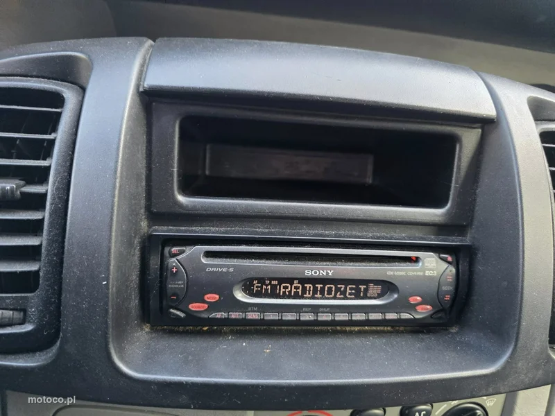 Renault Trafic 12
