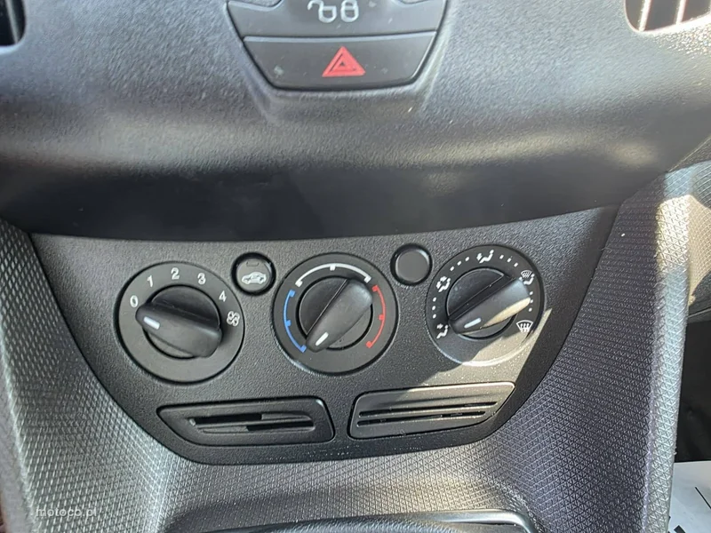 Ford Transit Connect 16