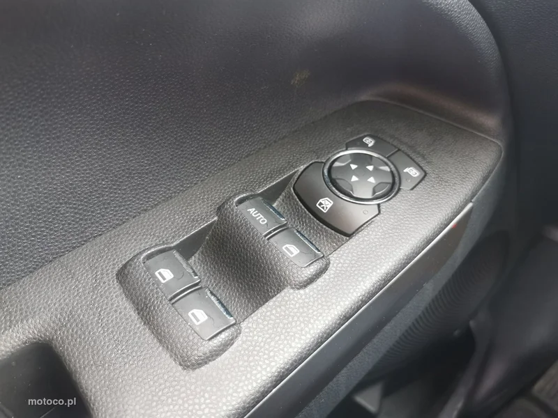 Ford EcoSport 18