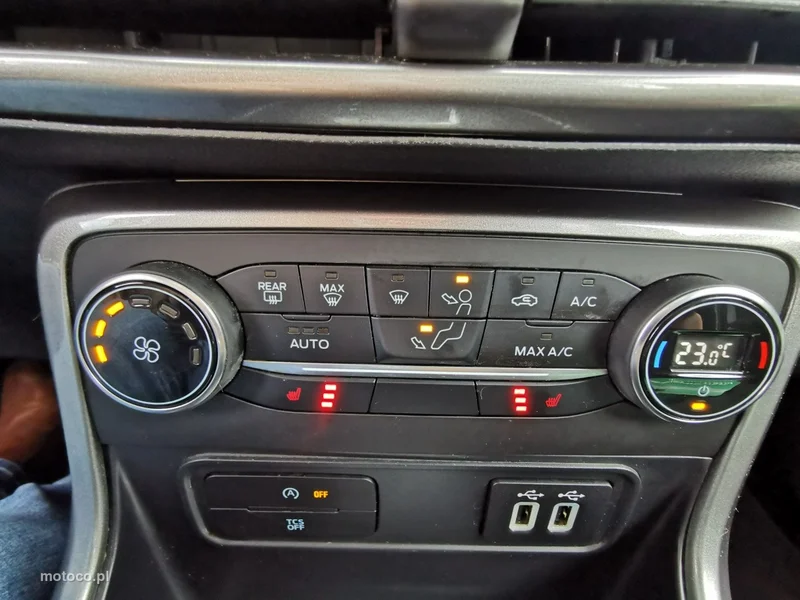 Ford EcoSport 27