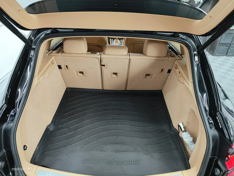 Porsche Macan 95B 34