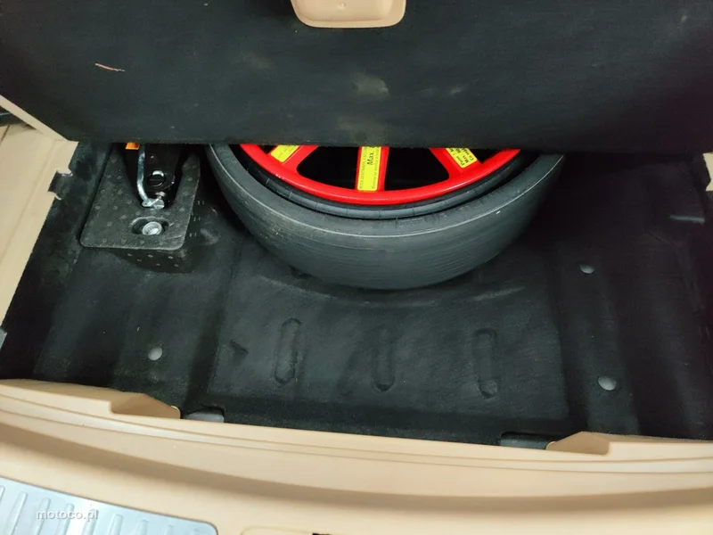 Porsche Macan 95B 37