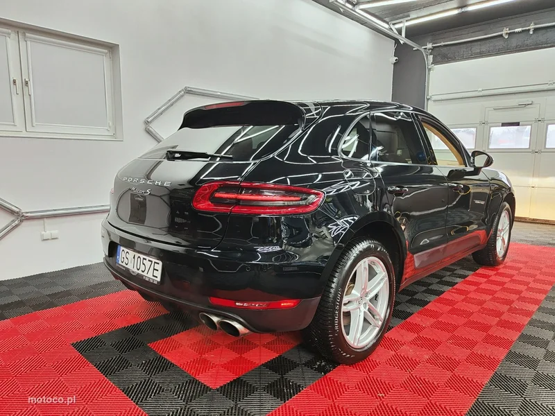 Porsche Macan 95B 6