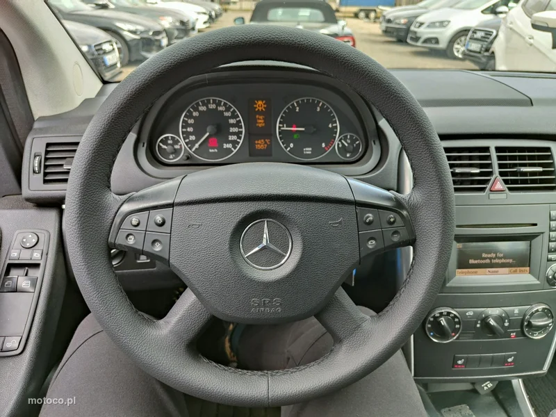 Mercedes-Benz Klasa B W245 B 180 7