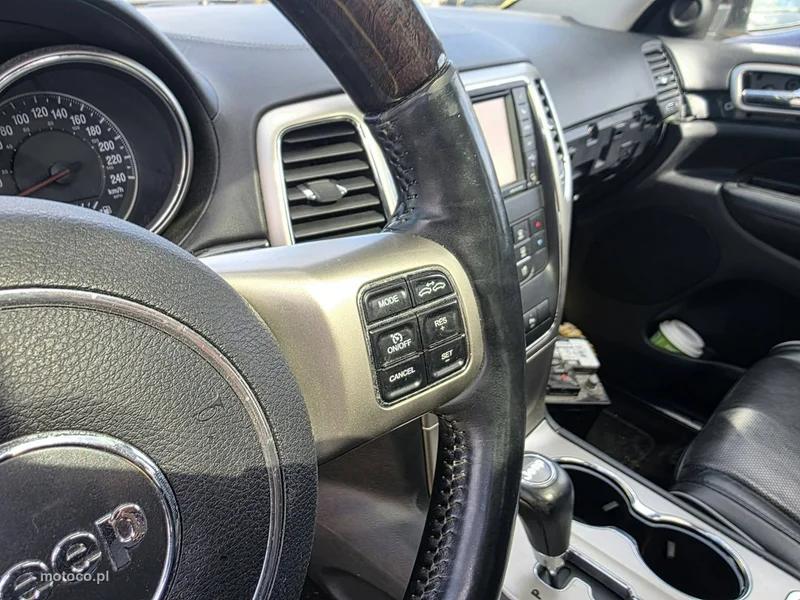 Jeep Grand Cherokee 16